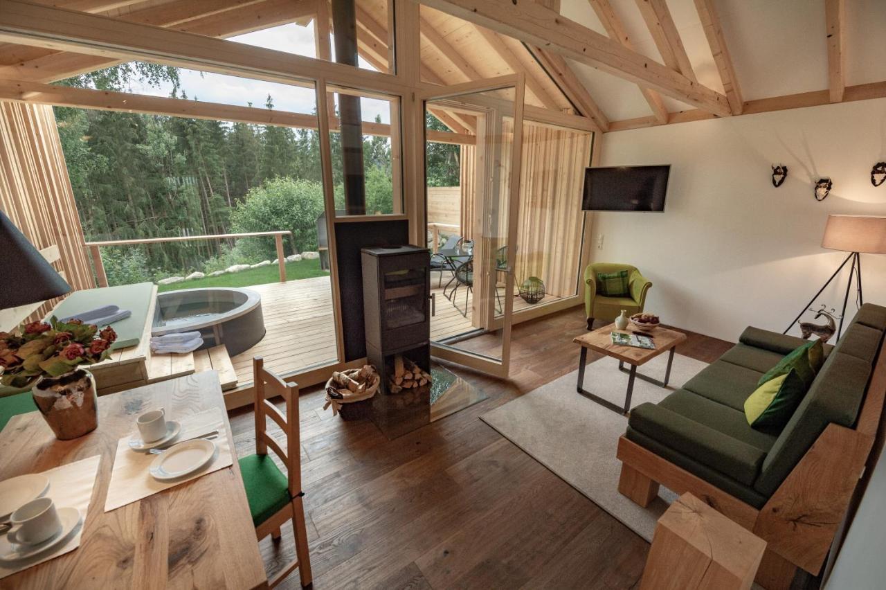 Forstgut - Premium Waldchalets Und Lodge Suiten Regen Exterior photo