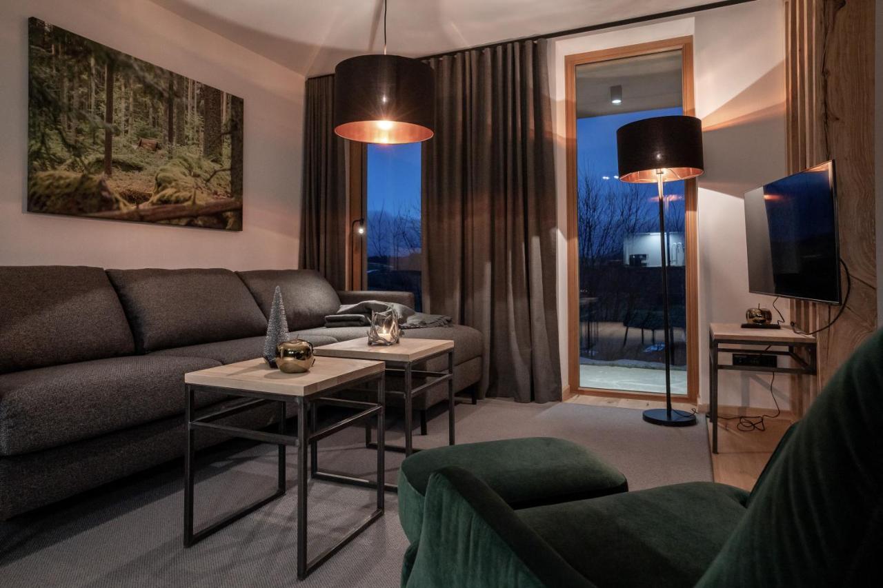 Forstgut - Premium Waldchalets Und Lodge Suiten Regen Exterior photo
