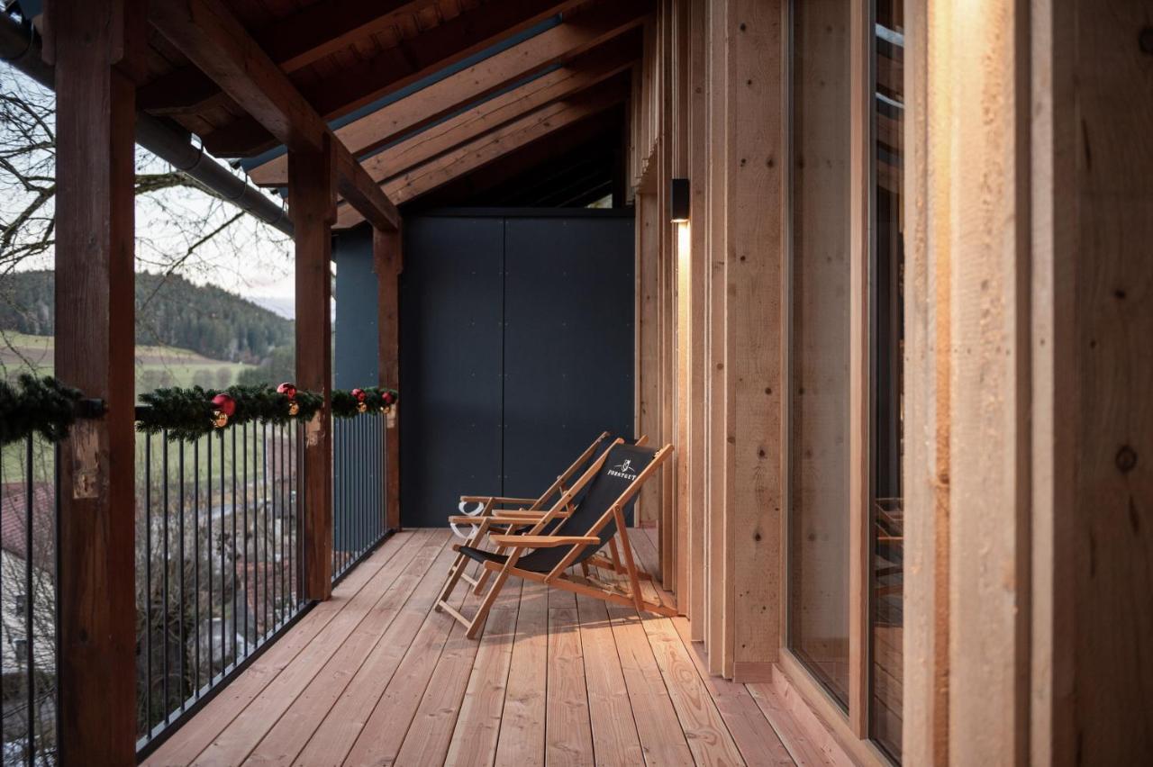 Forstgut - Premium Waldchalets Und Lodge Suiten Regen Exterior photo